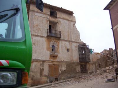 Monreal del Campo (Teruel): el inculto derribo de casa Puértolas